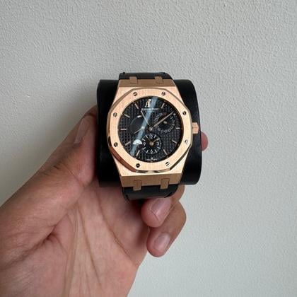 Audemars Piguet Royal Oak Dual Time Full set (incl. travel case) mint condition. - Image 15
