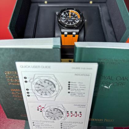 Audemars Piguet Royal Oak Offshore Diver EXCELLENT CONDITION,Full set black & orange,Ceramic,15707CE - Image 7