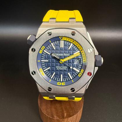 Audemars Piguet Royal Oak Offshore Diver Beautiful Blue/Yellow watch