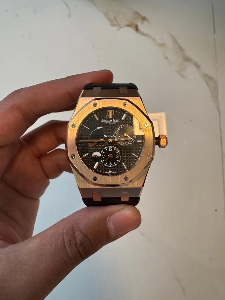 Audemars Piguet Royal Oak Dual Time Full set (incl. travel case) mint condition. - Image 2