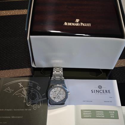 Audemars Piguet Royal Oak Dual Time First and only owner very good condition bought from AD - Image 8