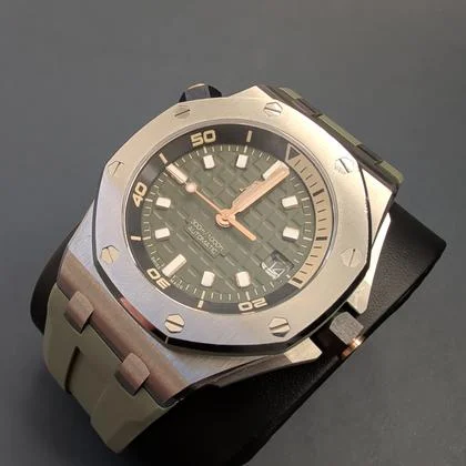 Audemars Piguet Royal Oak Offshore Diver 42mm Diver full set great condition - Image 10