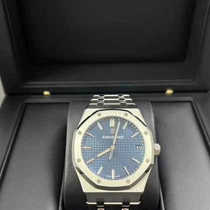 Audemars Piguet Royal Oak Selfwinding 41mm Stainless Steel Blue Dial - Image 11