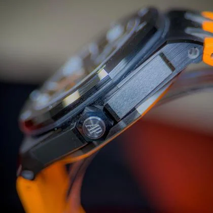 Audemars Piguet Royal Oak Offshore Diver EXCELLENT CONDITION,Full set black & orange,Ceramic,15707CE - Image 4